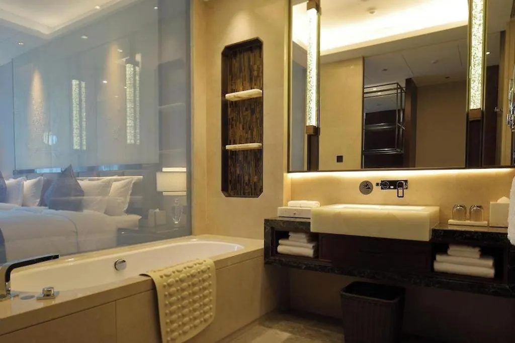 Anthea Hotel Shenzhen 5*,